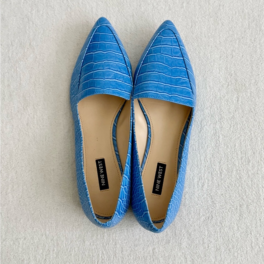 Nine West Blue Pointed Toe Flats Women’s 8.5 Croc Embossed Slip On Office - Picture 3 of 9